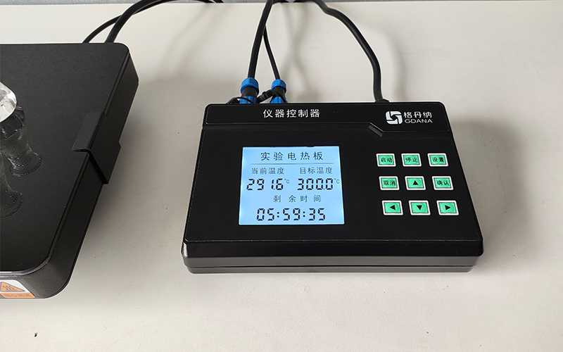 實驗電熱板：水質與土壤實驗樣品前處理的可靠助力